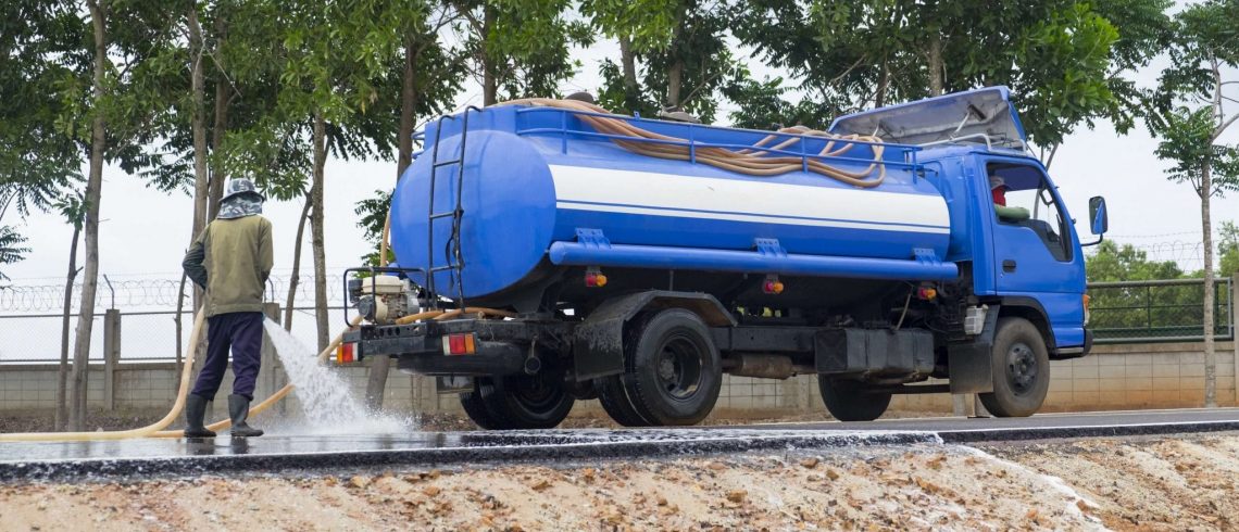 abastecimento de água caminhão pipa