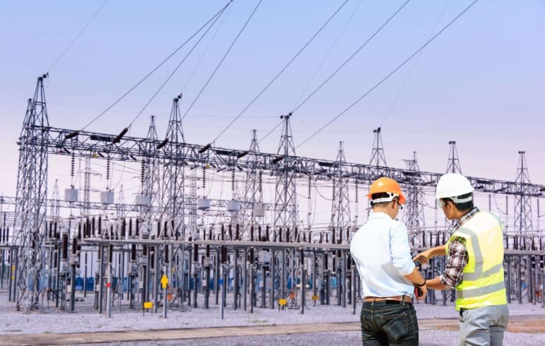 Gestor analisa dados vindos da parcela variável (PVI) em usina elétrica